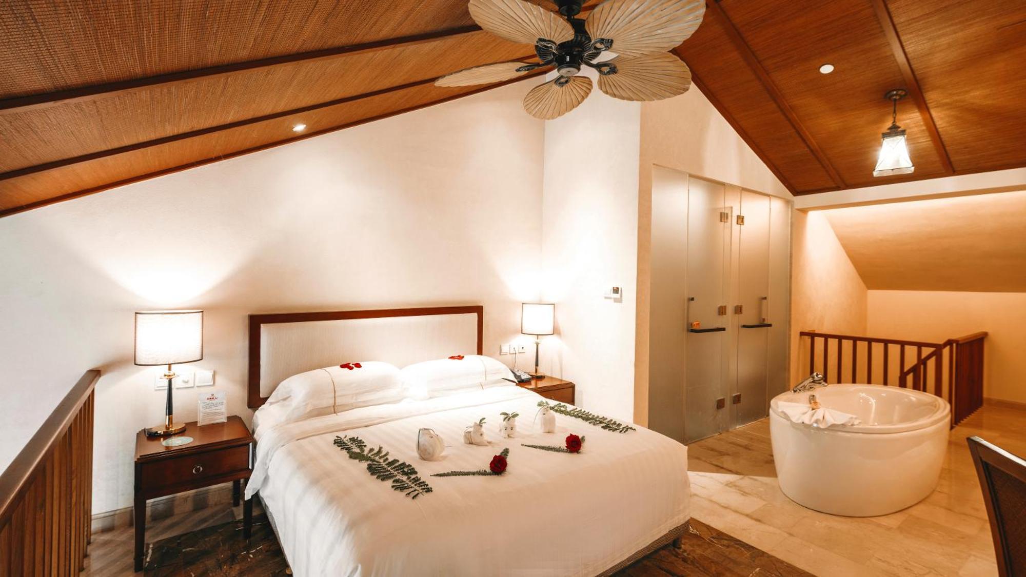 Stony Brook Villa Jianguo Resort Sanya Zewnętrze zdjęcie